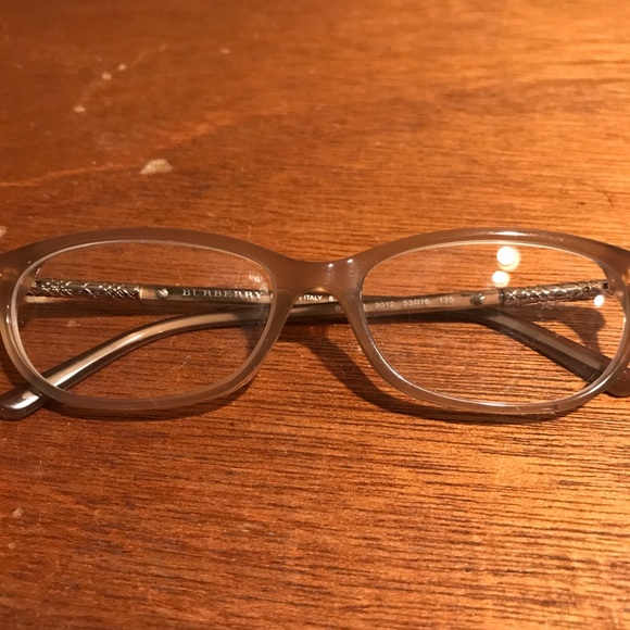 Authentic BURBERRY reading glasses made in Italy - Picture 2 of 8